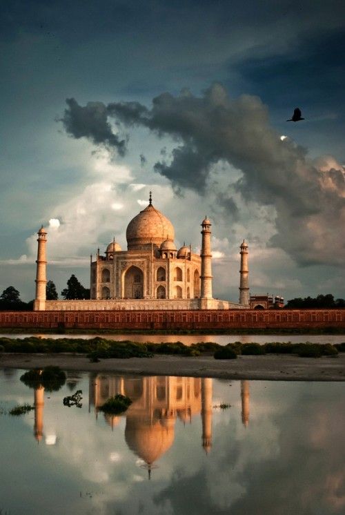 The Taj Mahal, originally via Mundos Magicos