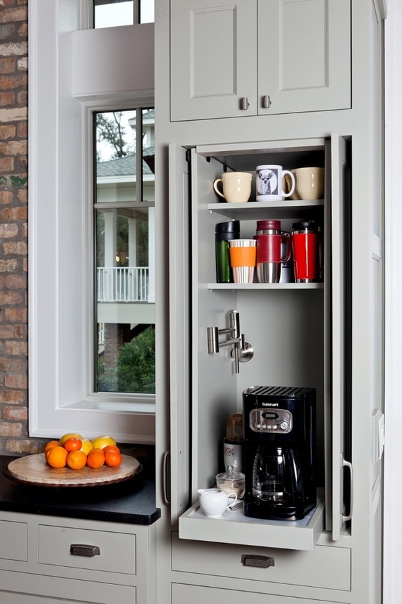 Love the easy water access for this coffee station-image via Maria Killam